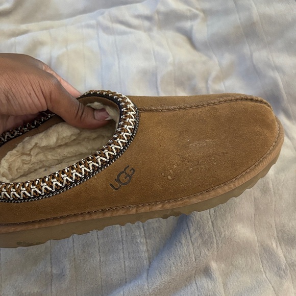 UGG Slippers - Picture 2 of 8